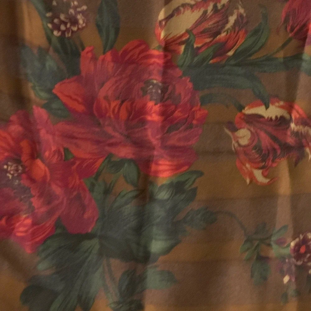 Berkshire Vintage Floral Square Scarf Red Rose Made in Italy 30x30‎ Polyester